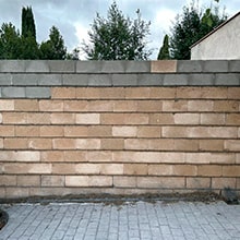 Foto 12V - Muro separacion patio en construcción muros bloques hormigón